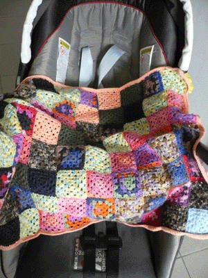 Couverture bébé en restes de fil à chaussettes