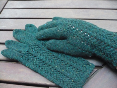 dark green lace gloves