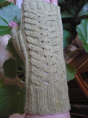 Green chevron mitts done! Green chevron mitts done!